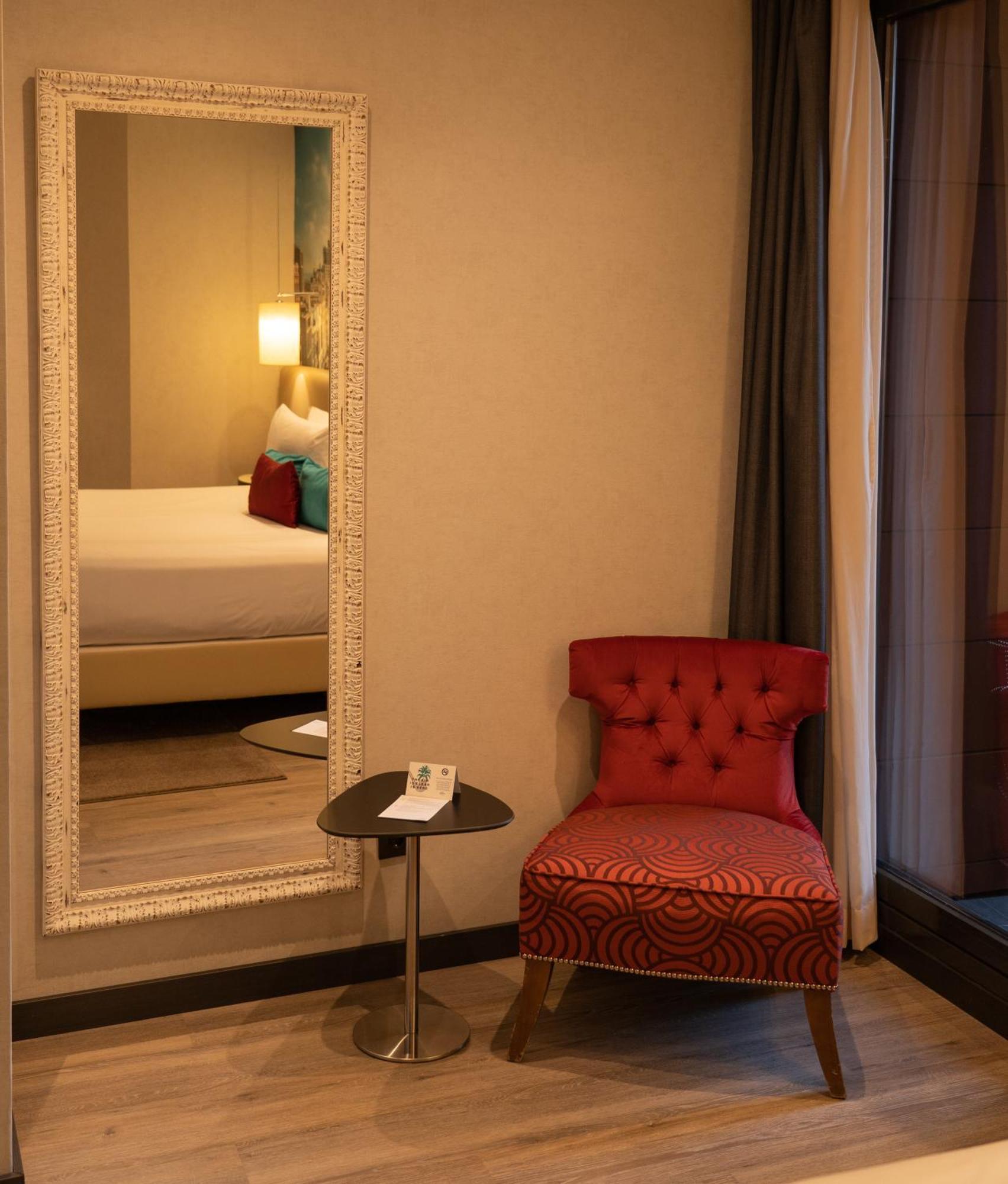 Indigo - Gran Via By Ihg 4*