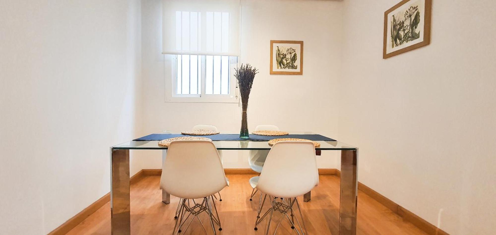 Centric Apartment *