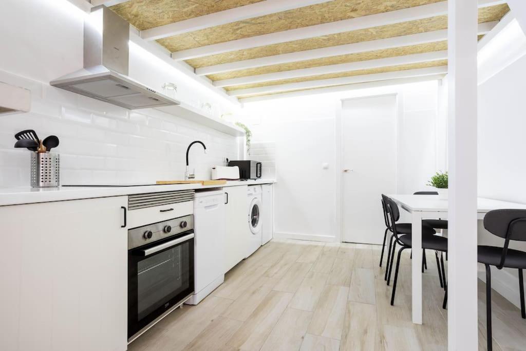 Loft Reformado En Marques De Vadillo Con Patio Privado