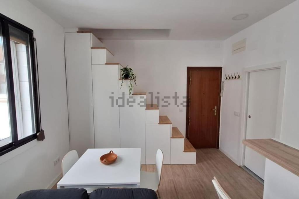Duplex Penthouse With Sunny Terrace