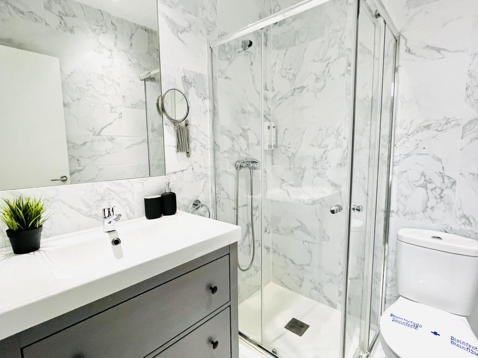 Dplace To Be - Luxury In Historic Center Bed & Breakfast Madrid
