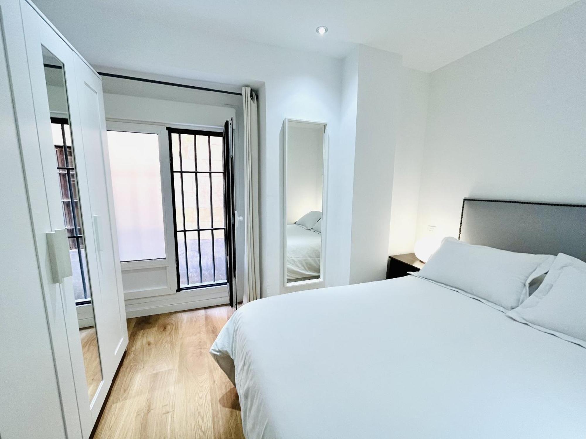 Dplace To Be - Exclusive In Historic Center Frühstückspension Madrid