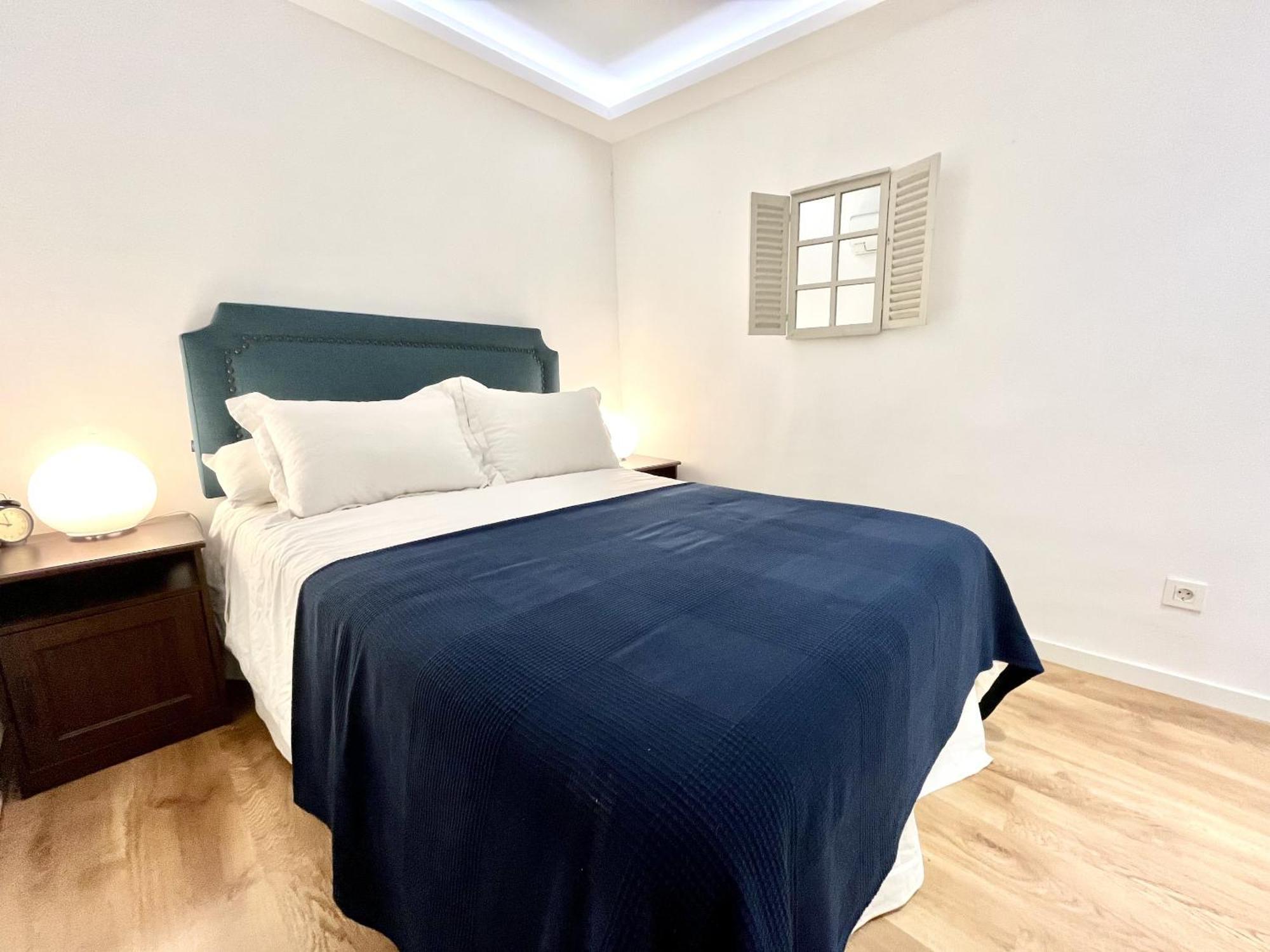 Dplace To Be - Exclusive In Historic Center Frühstückspension Madrid