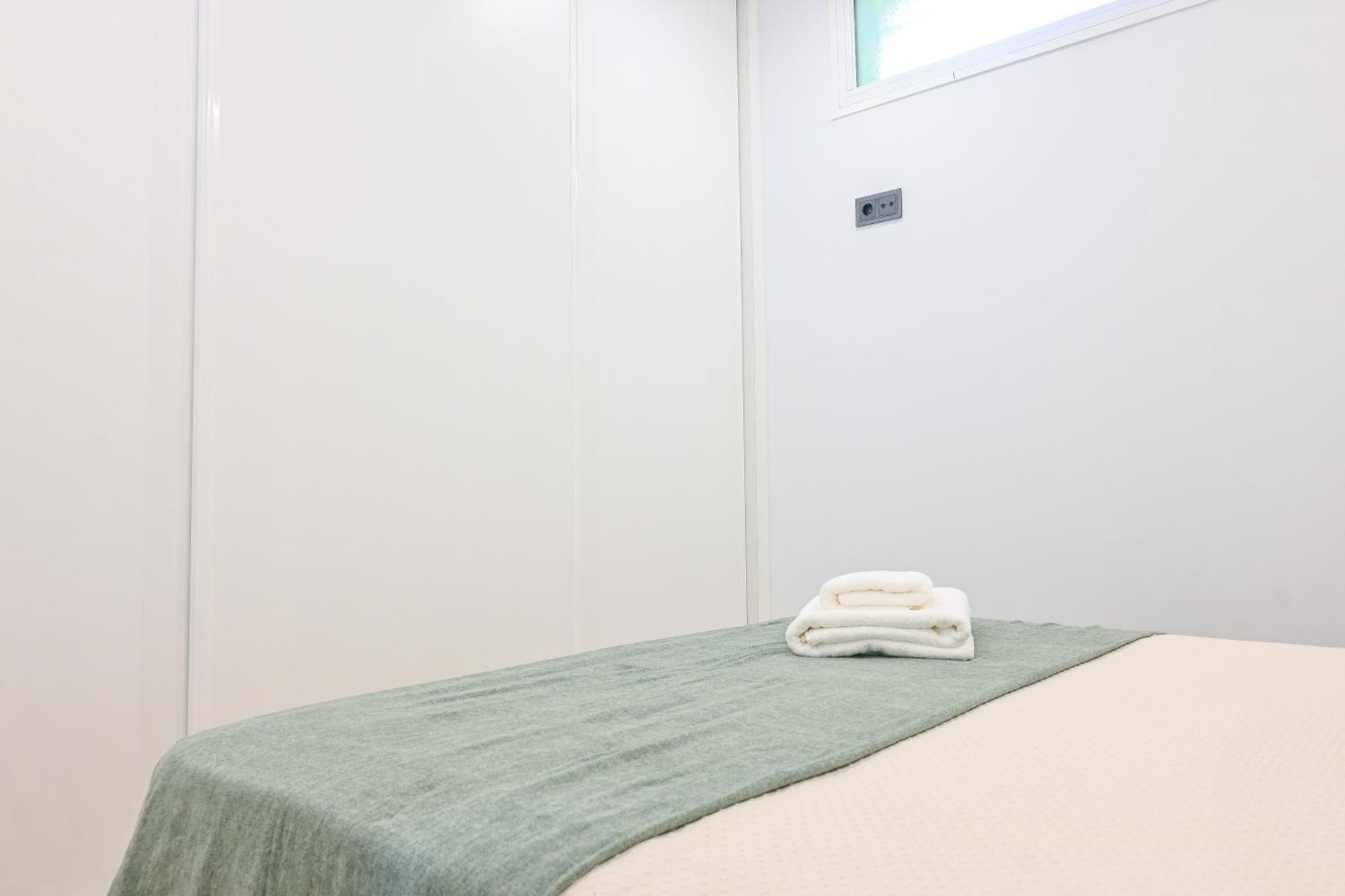Apartment For Bonito Temporal De Dos En Hortaleza Boy5 Madrid