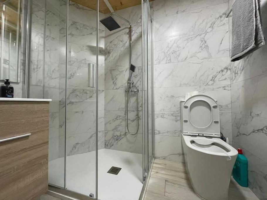 Apartment C9 Piso Privado Reformado Con Wifi Y Ac Madrid