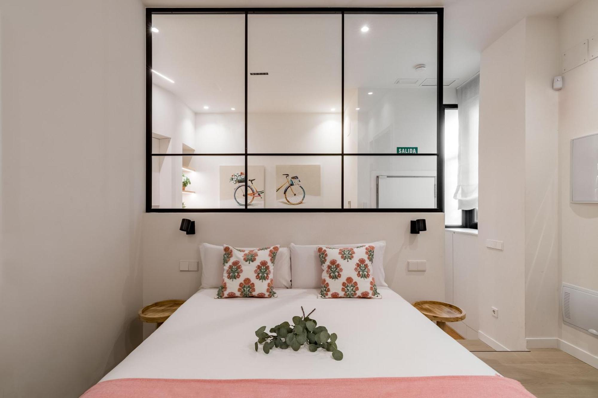 Charming Almudena Apartment *