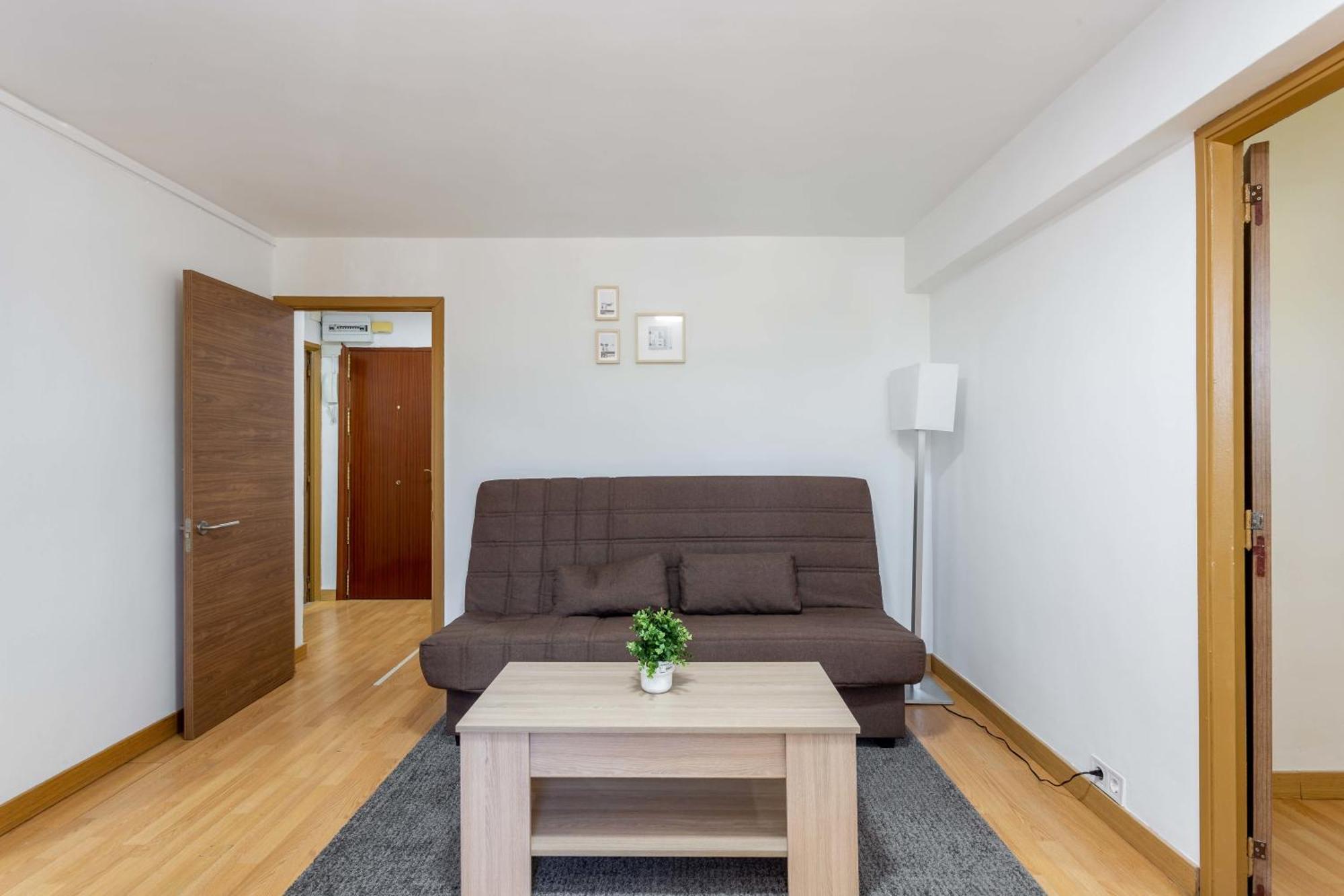 3 Habs Az10 Apartment *