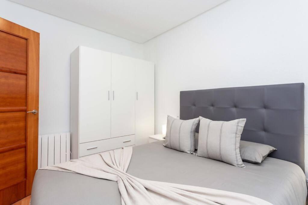 Apartment Apartamento 2habs Plaza Eliptica *