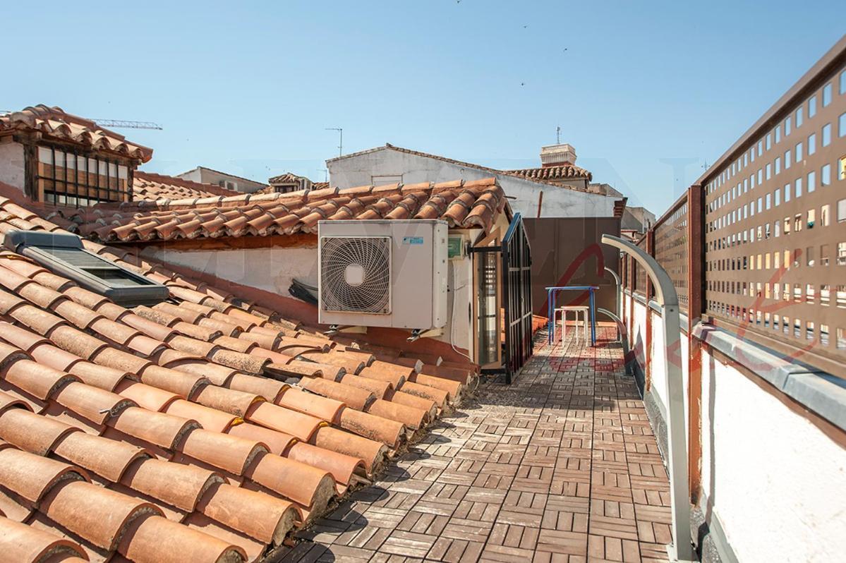 Exclusivo Atico Con Terraza En Plaza Mayor
