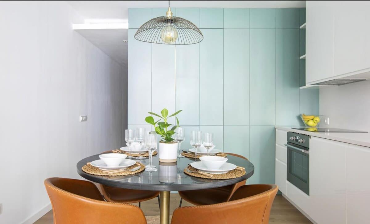 Charming In The Justicia Neighborhood Apartment