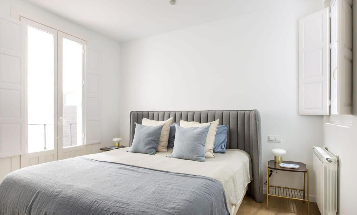Charming In The Justicia Neighborhood Apartment *
