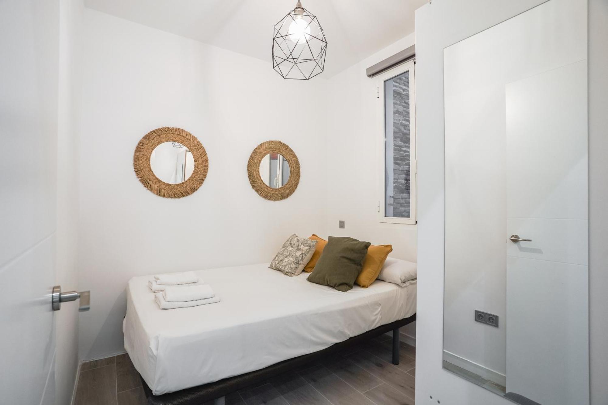 Apartment Cozy Apartment-1bedroom 1bath-chamberi *