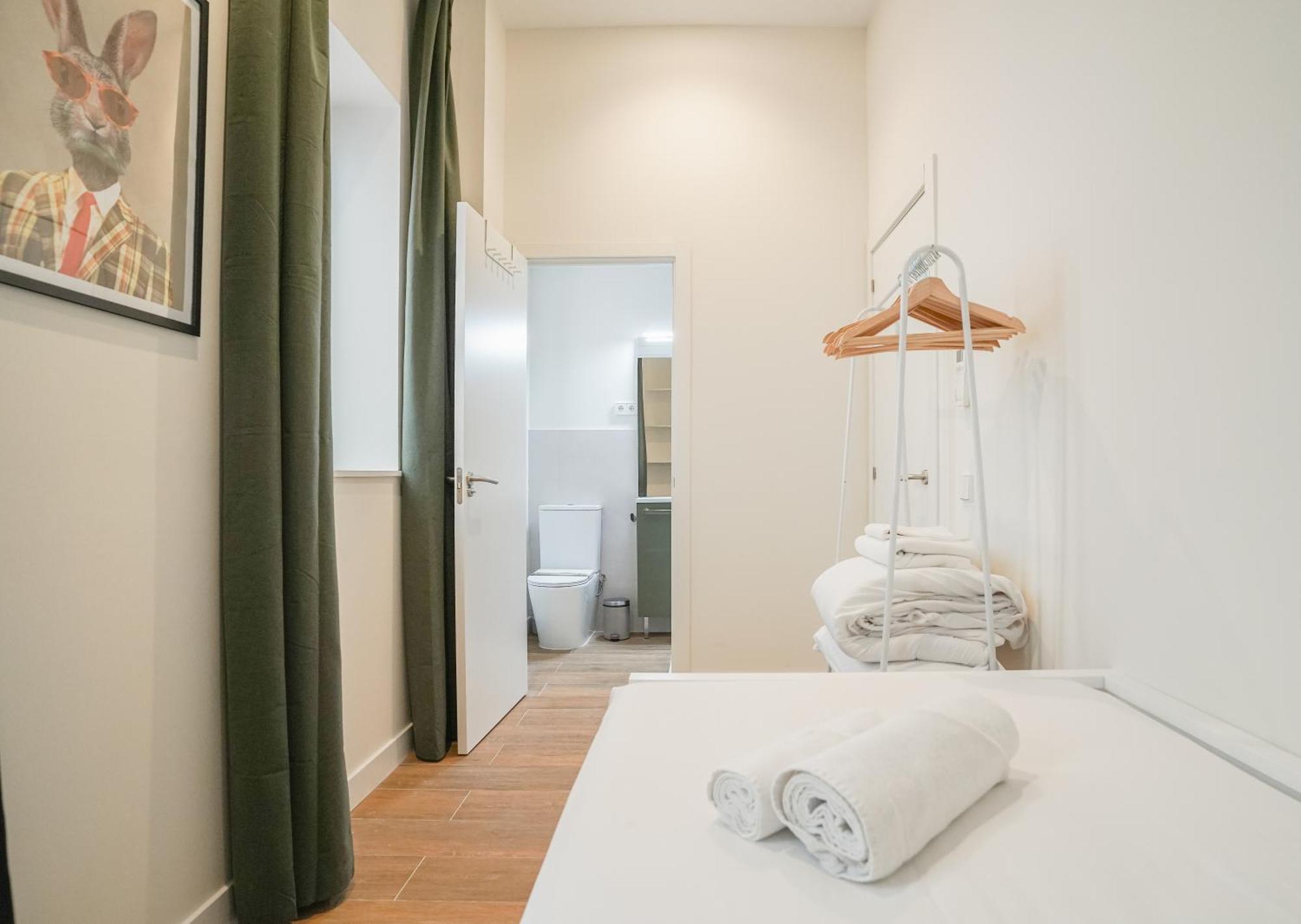Modern Apartment-2bedrooms 2bathrooms-bernabeu *