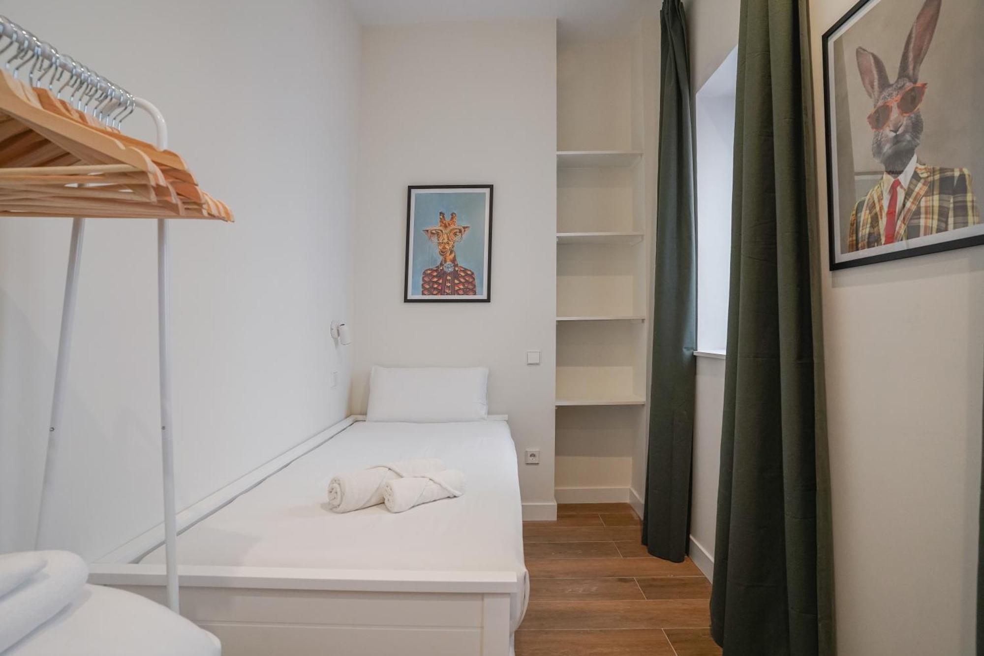 Modern Apartment-2bedrooms 2bathrooms-bernabeu Madrid