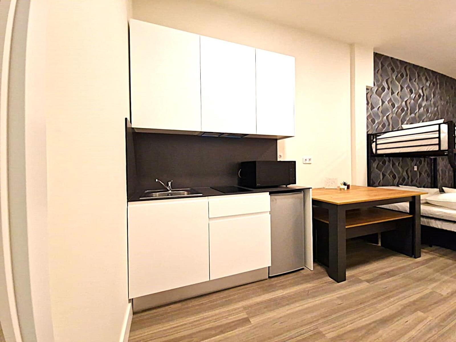 Madrid Suites Apartment *