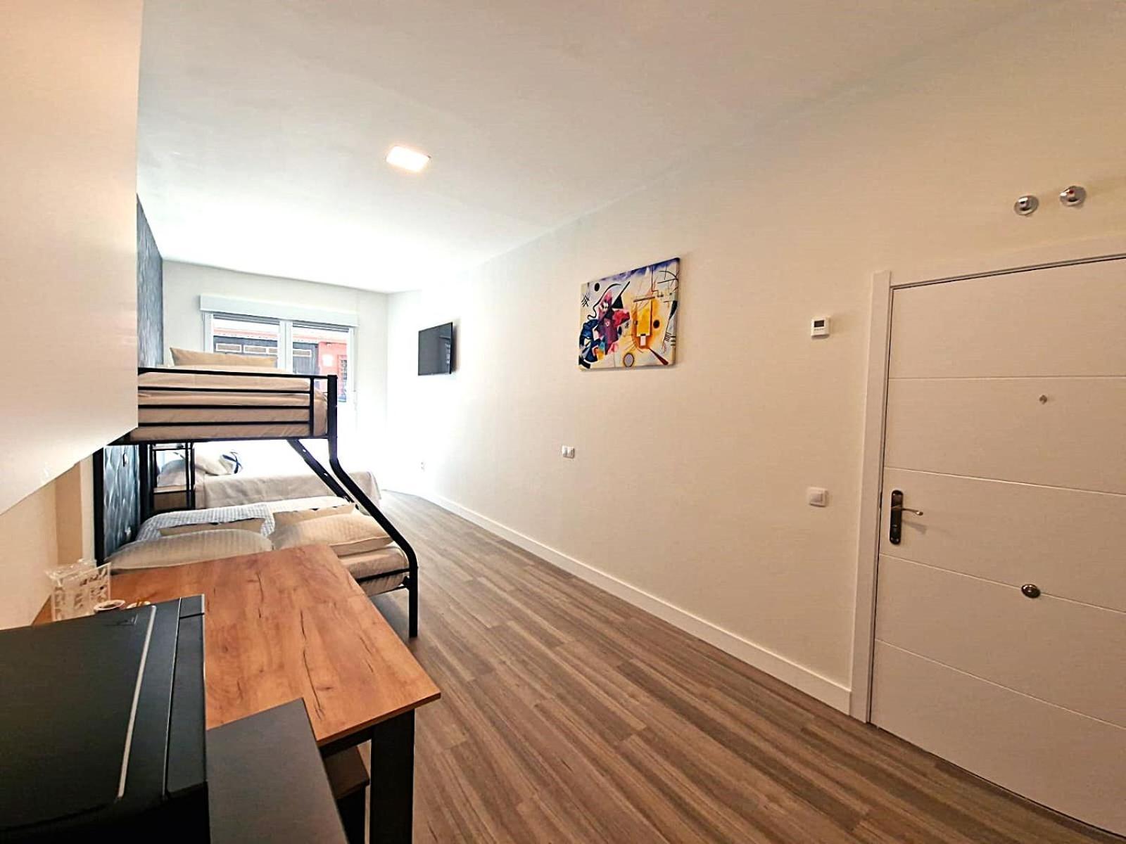 Madrid Suites Apartment *