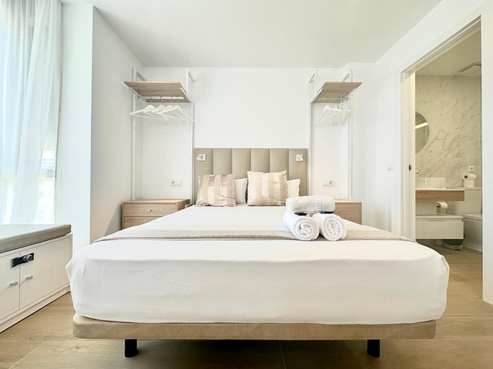 Apartamento Andres Tamayo Av America Madrid