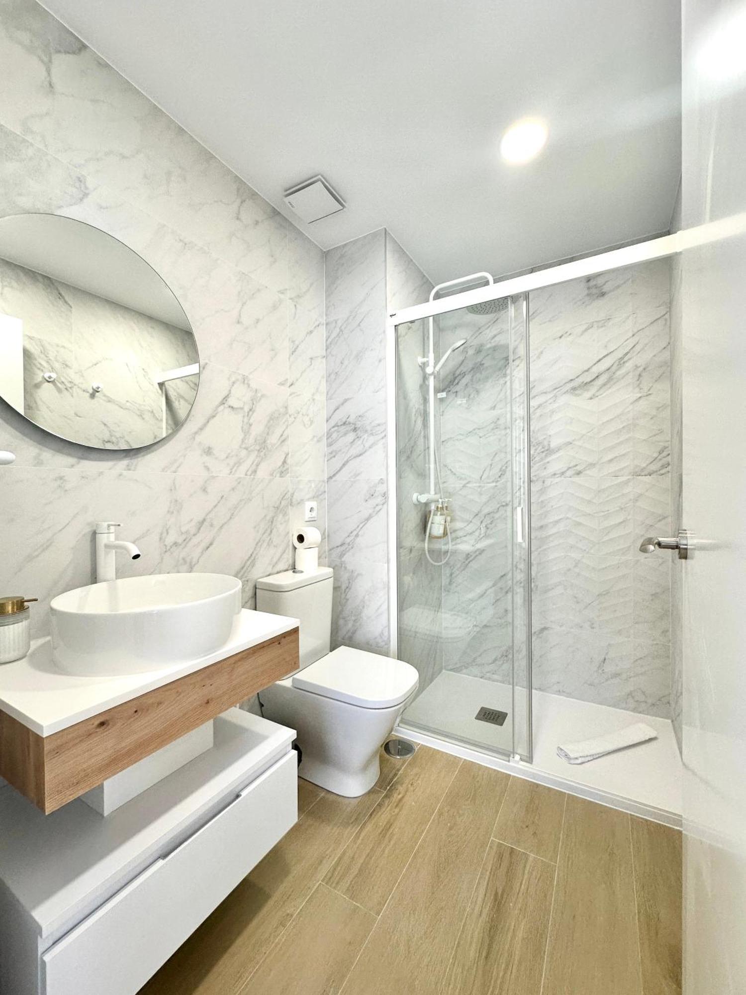 Andres Tamayo Av America Apartamento