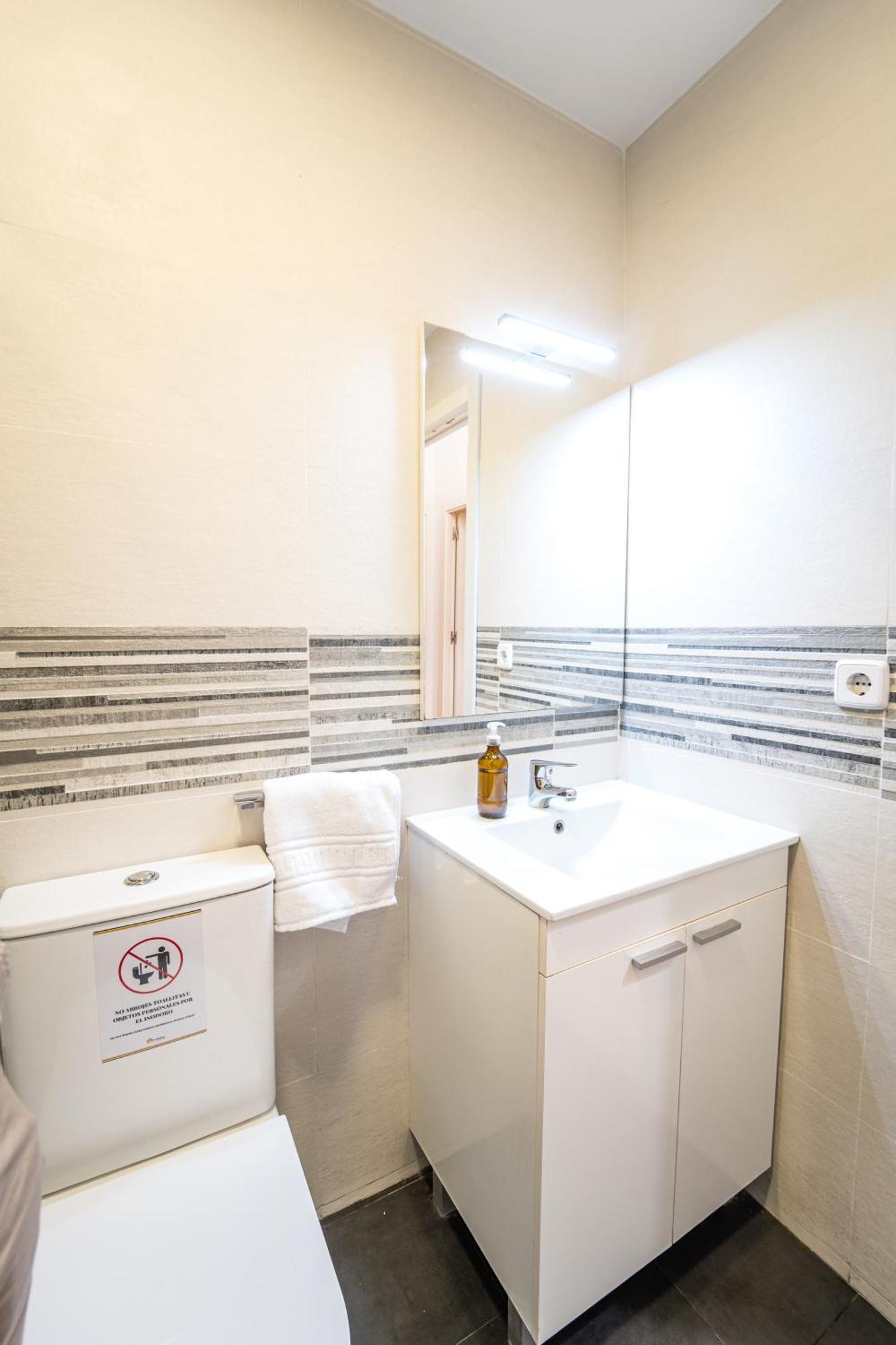 Apartamento Encantador Piso Con Conexion Al Centro By Bebalmy Madri