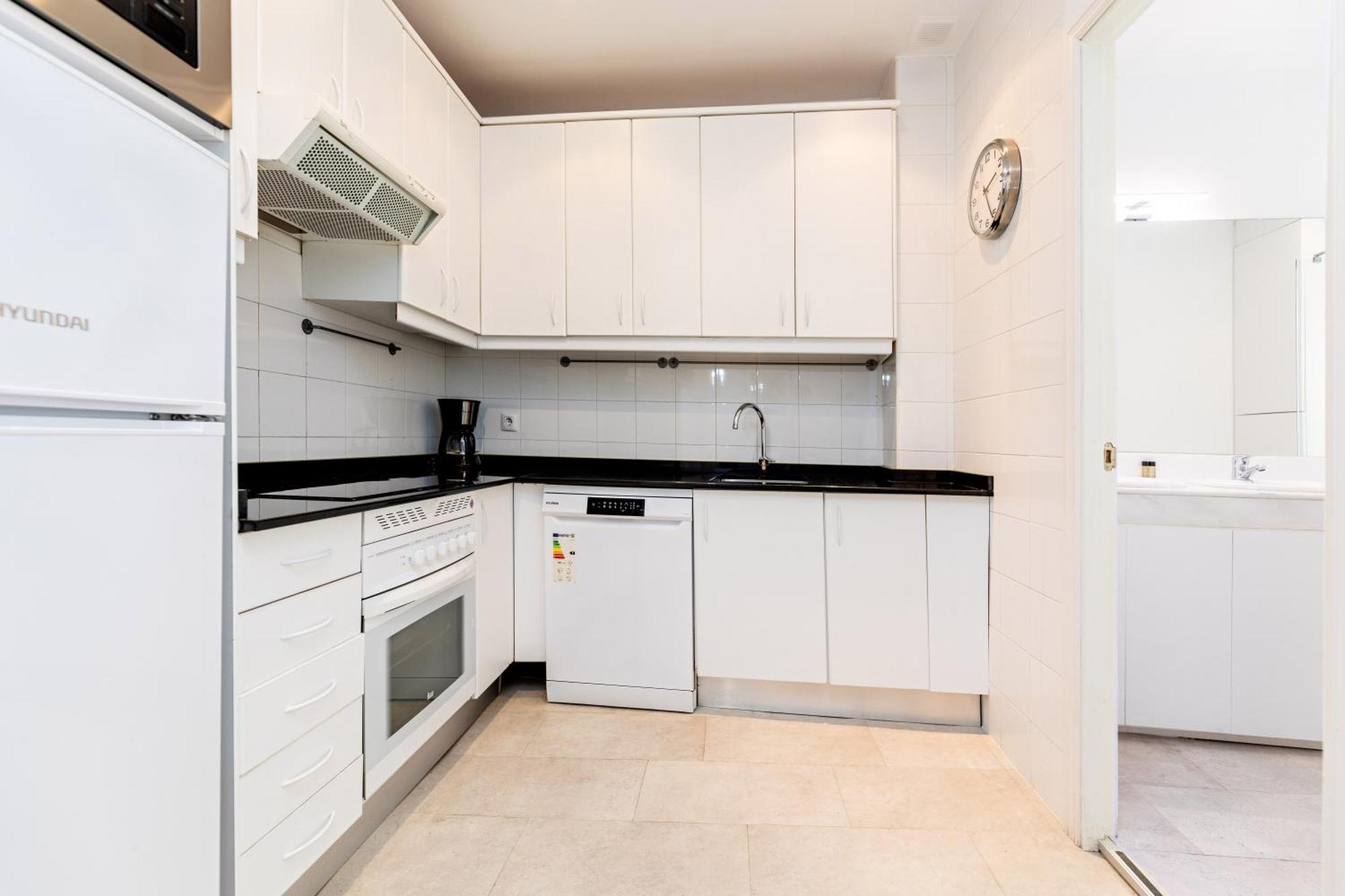 Apartamento Montaber - La Paz Market Madri