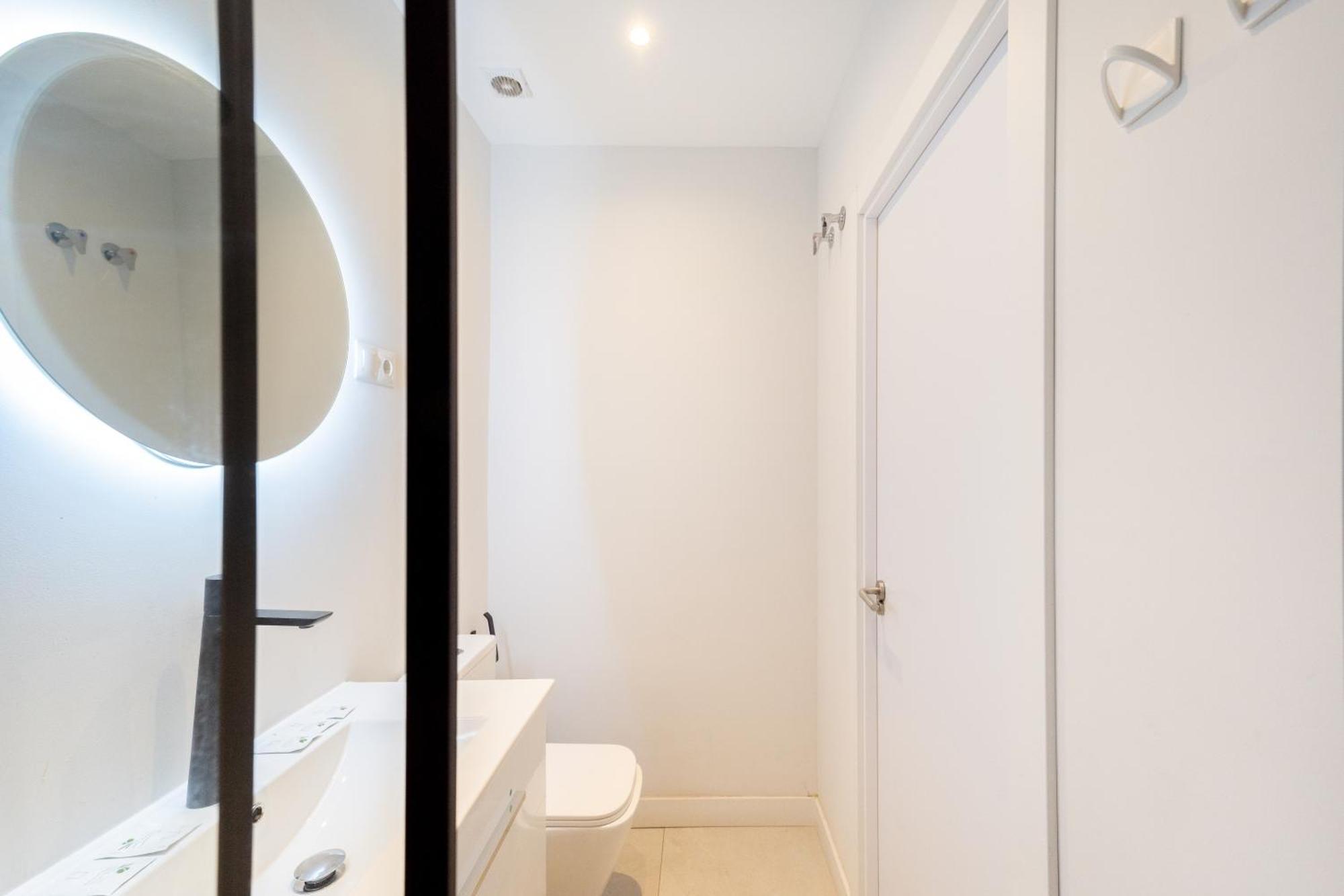 Luxe In Ponzano Apartment Madrid