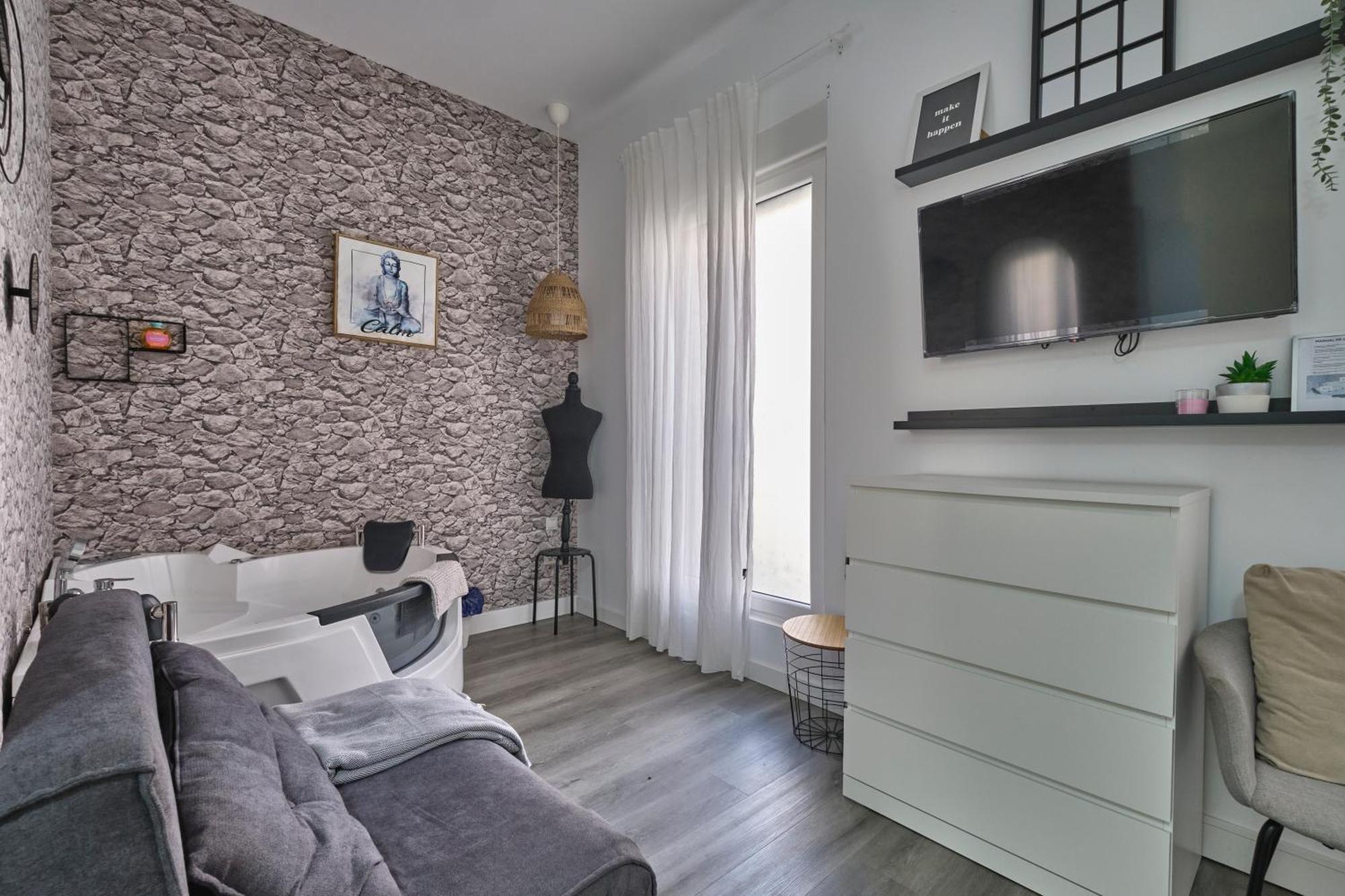 Centricos Con Jacuzzi Y Netflix Apartamento *