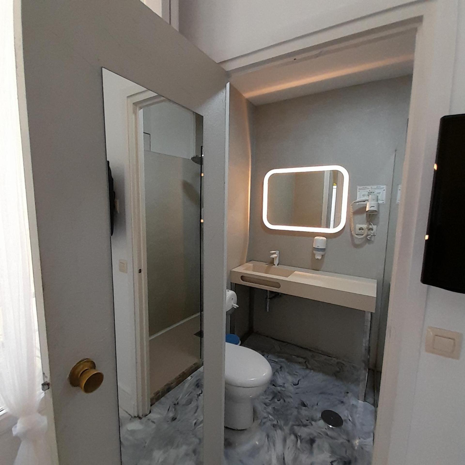 Apartamentos Matute 11 *