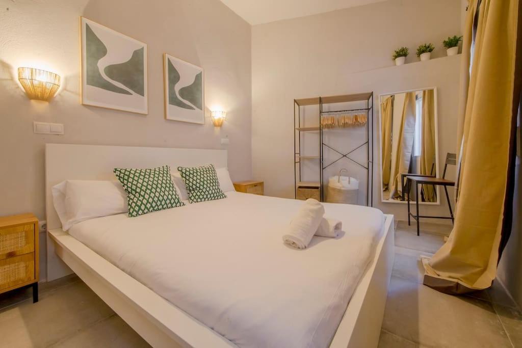 Cool Deluxe Interior Design A 2 Min De Gran Via Lejlighed