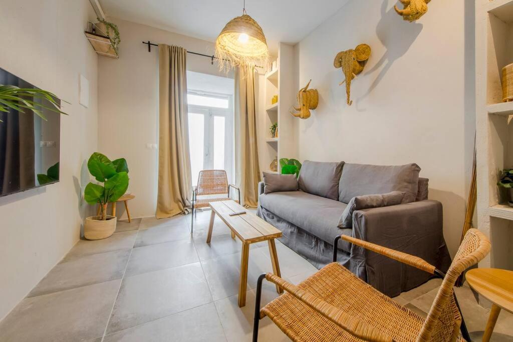 Lejlighed Cool Deluxe Interior Design A 2 Min De Gran Via *