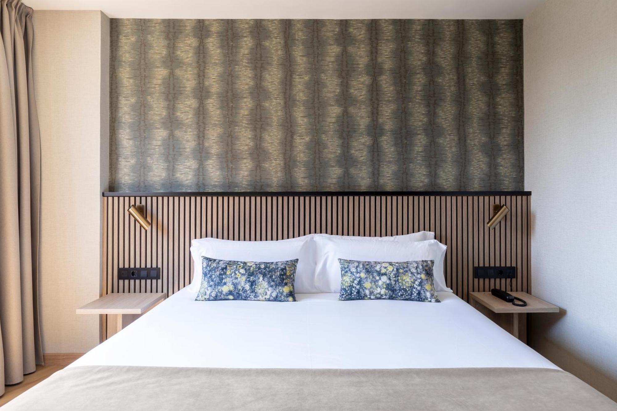 Rafaelhoteles Piramides 3*