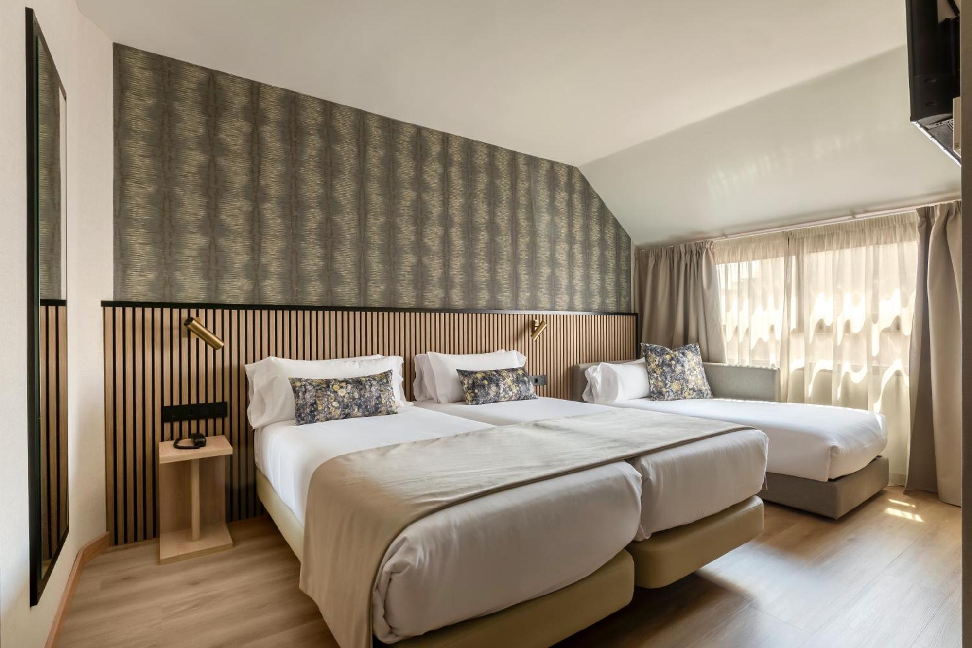 Rafaelhoteles Piramides Hotel