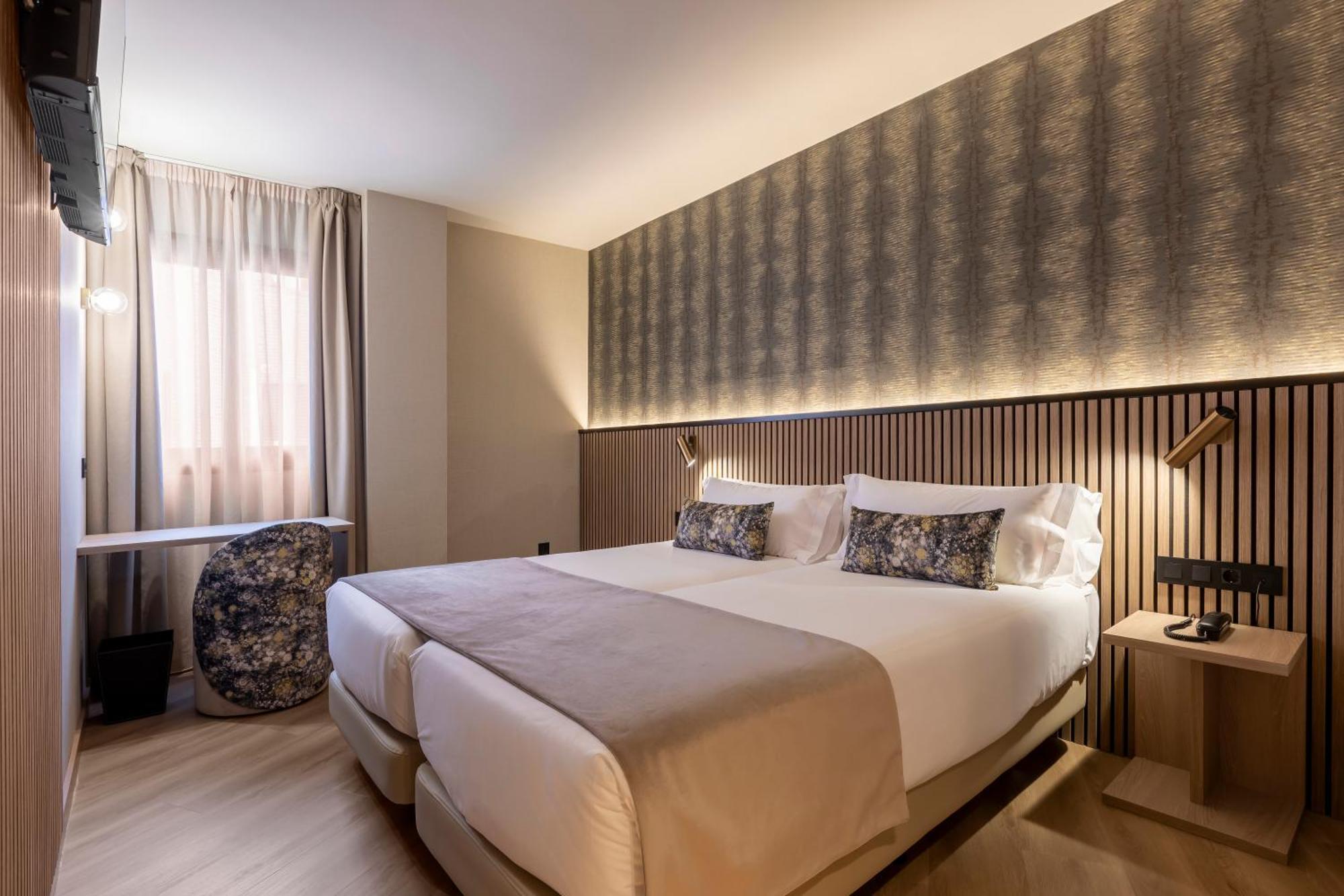 Rafaelhoteles Piramides Hotel 3*