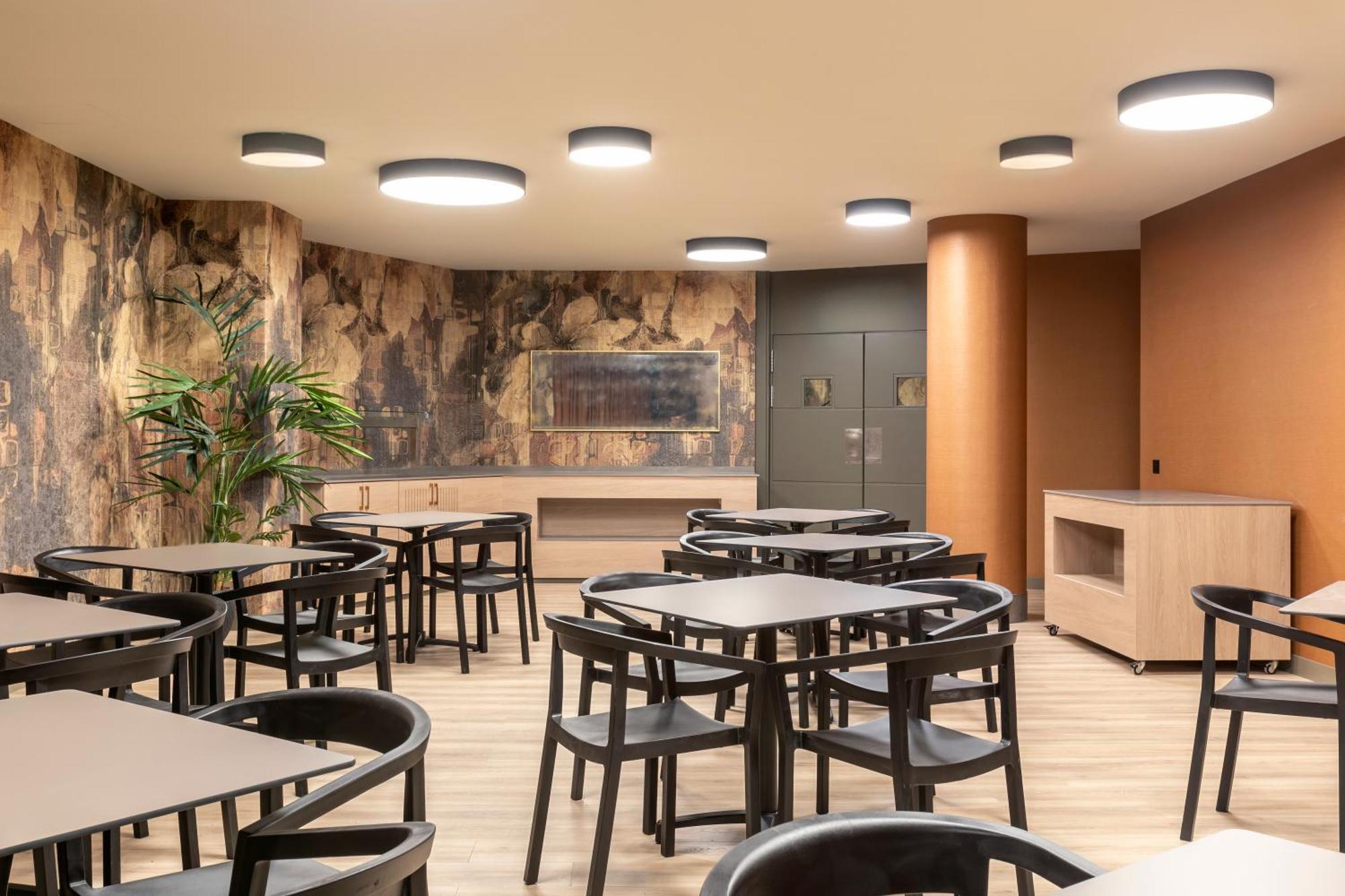 Rafaelhoteles Piramides 3* Madrid