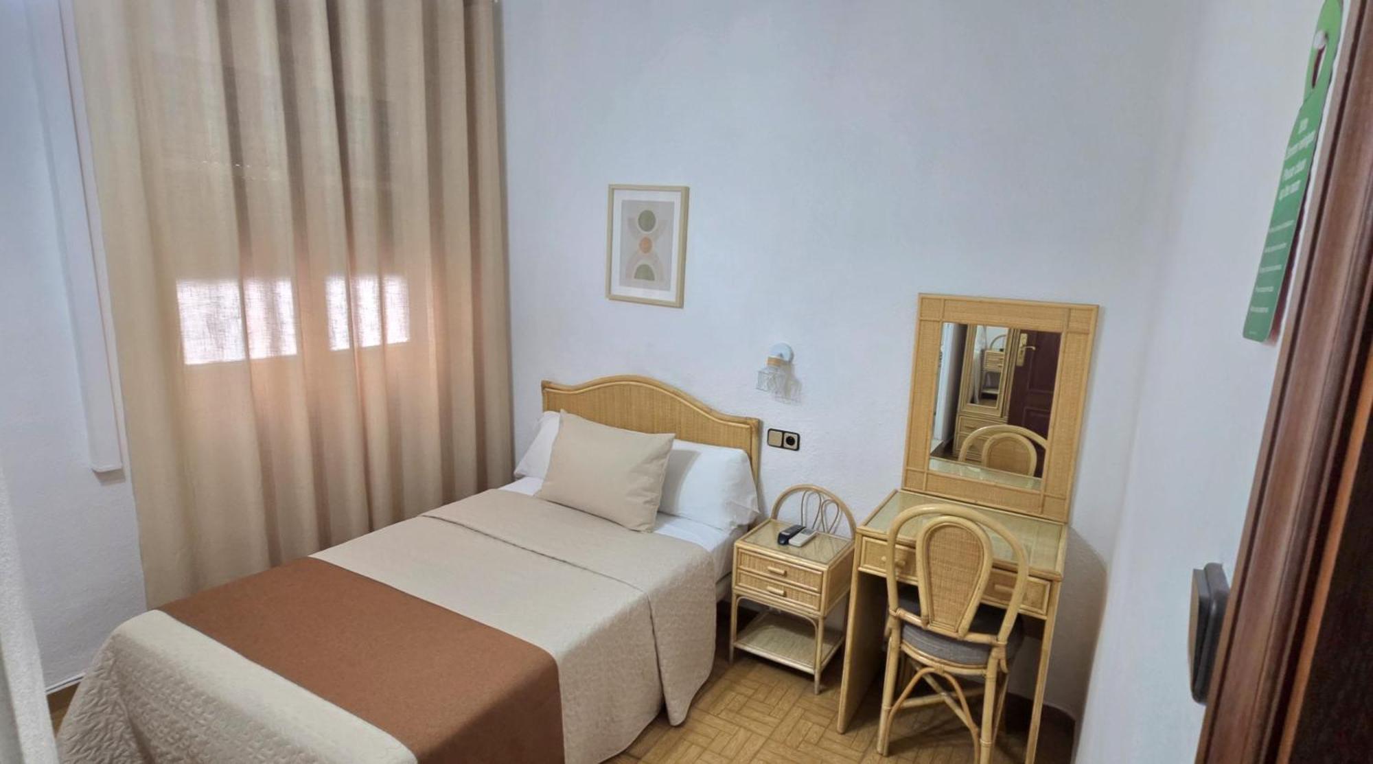 Guest house Prada 2*