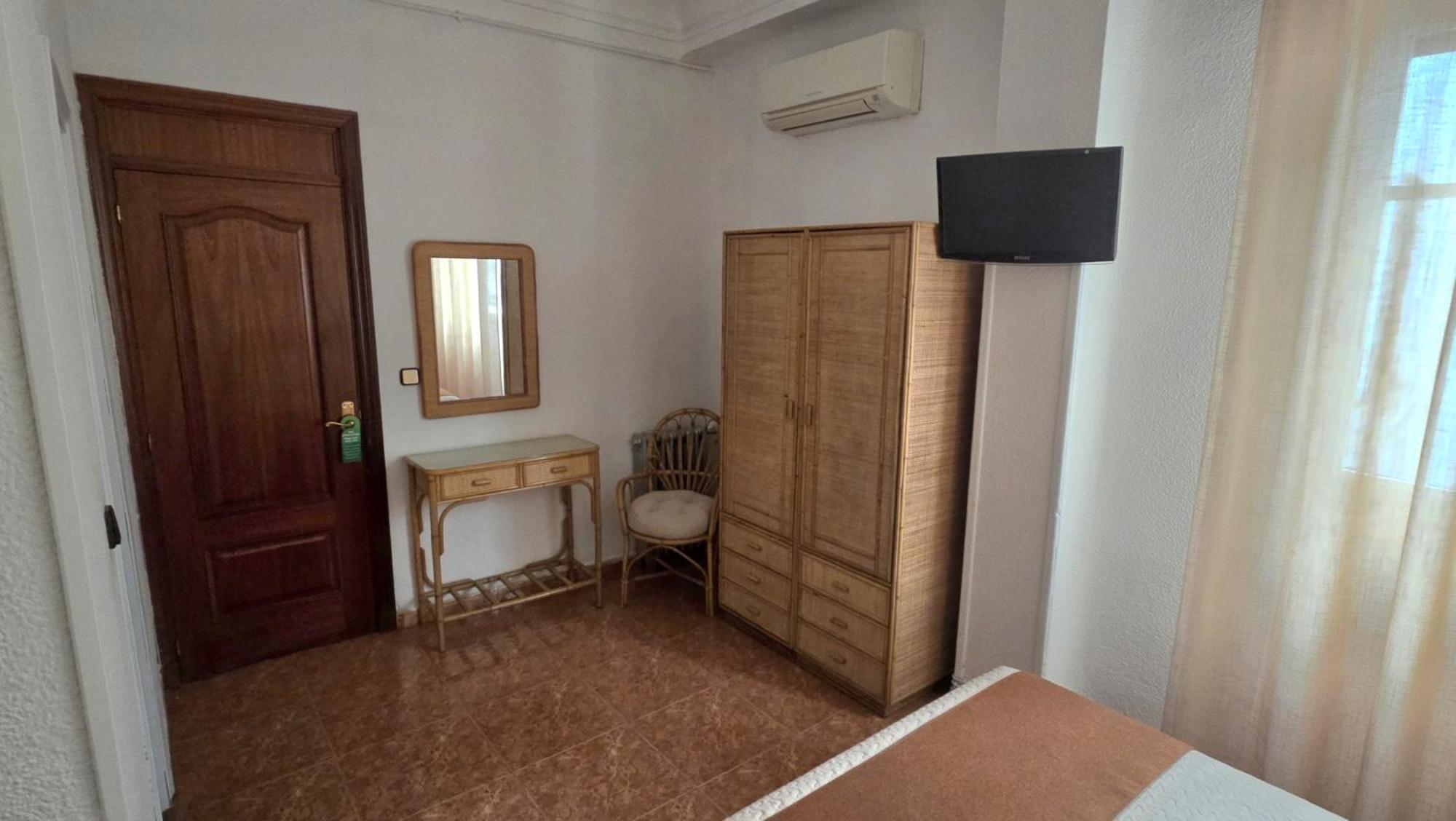 Guest house Prada 2*