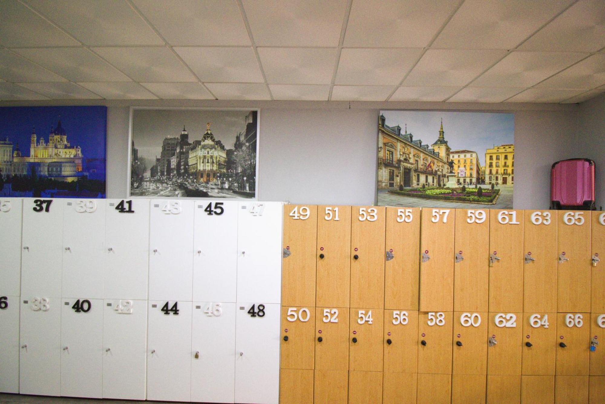Downtown Hostel *