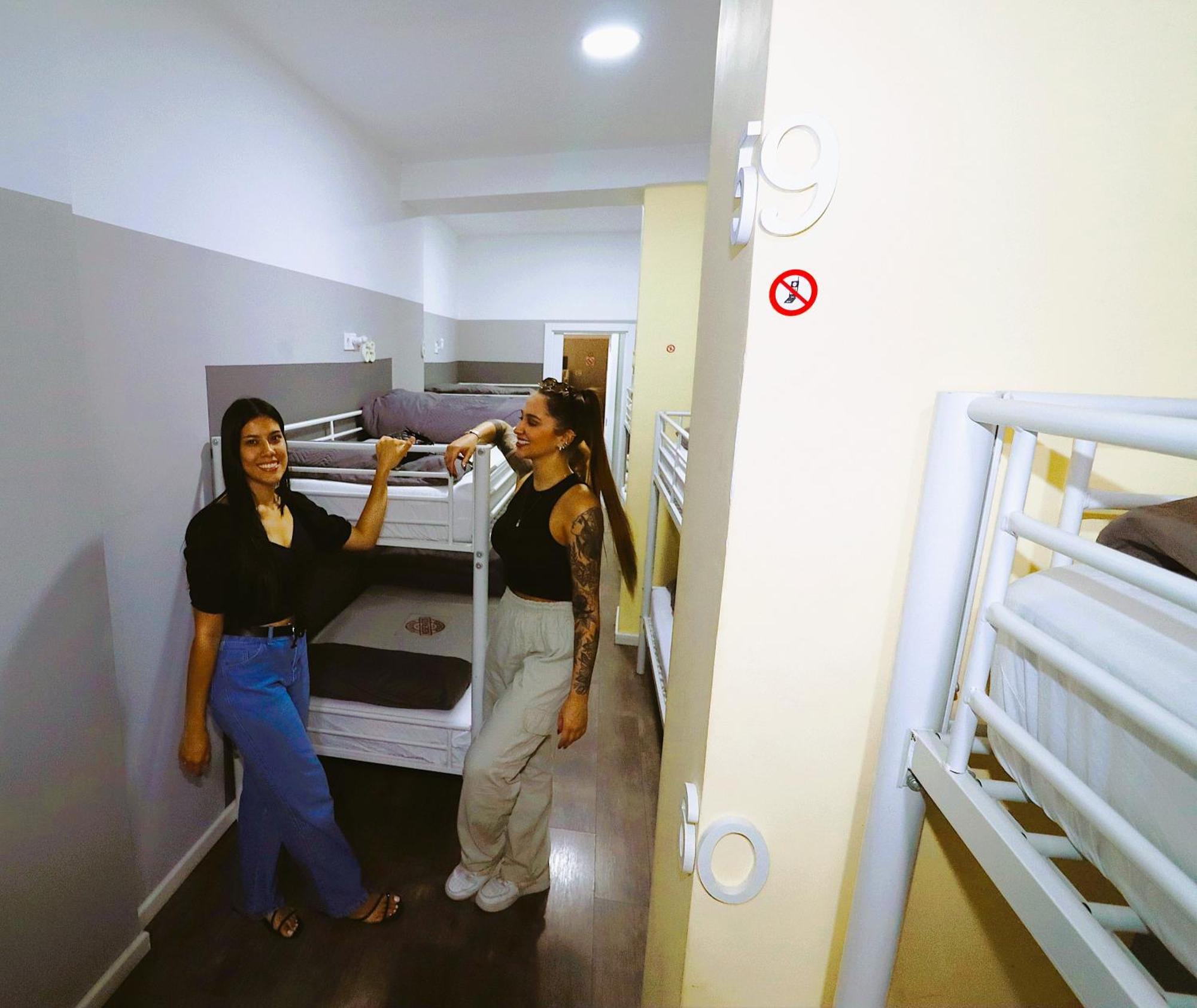 Hostel Downtown *