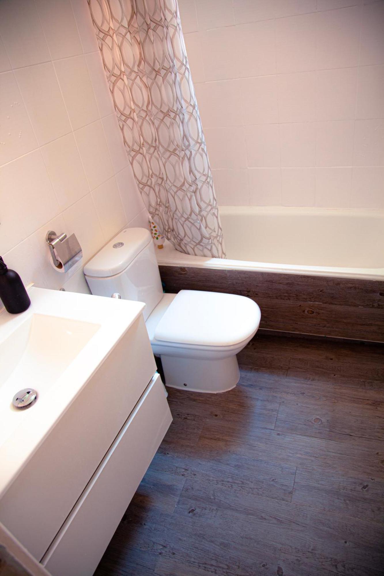 Homestay In A Shared In The Very Center Madrid! *