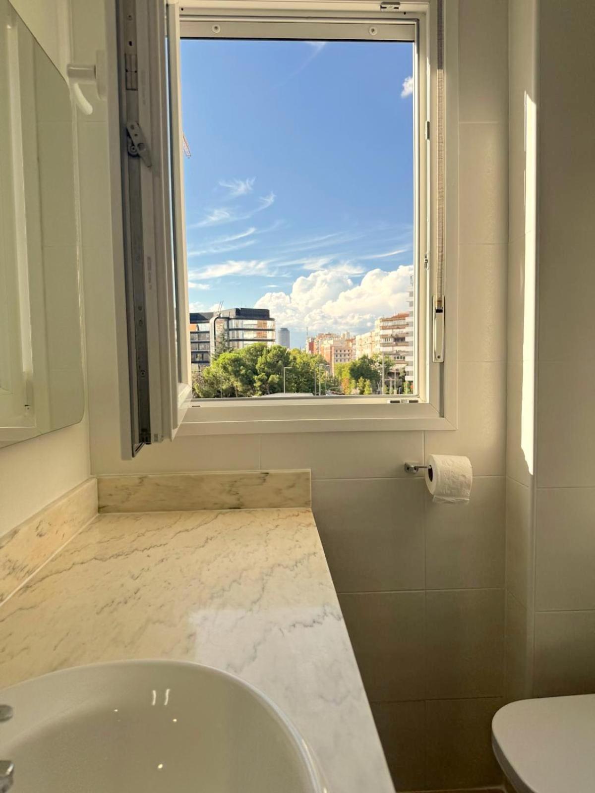 Hey - Avenida De America -2b93 Apartment