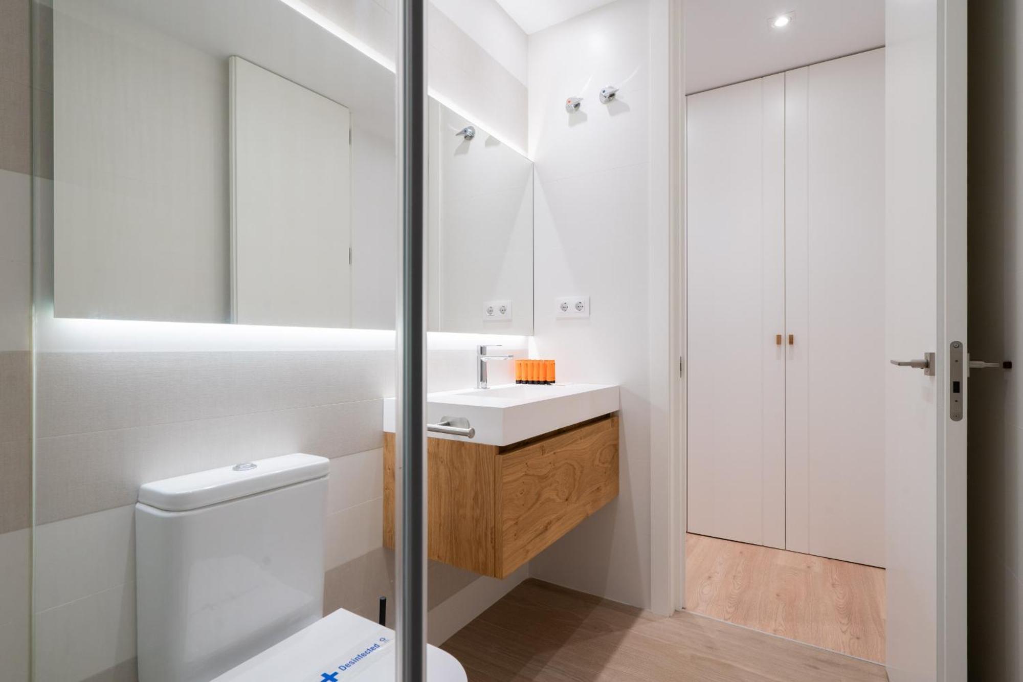 Apartamento Reformado 6 Personas En Plena Gran Via Alquiler Temporal Madrid