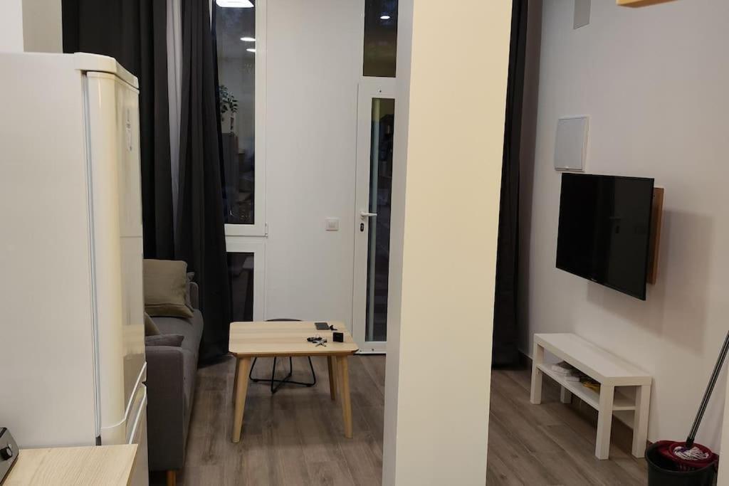 Apartment Entero Junto A Cuatro Caminos Con Licencia Del Ayto De Madrid