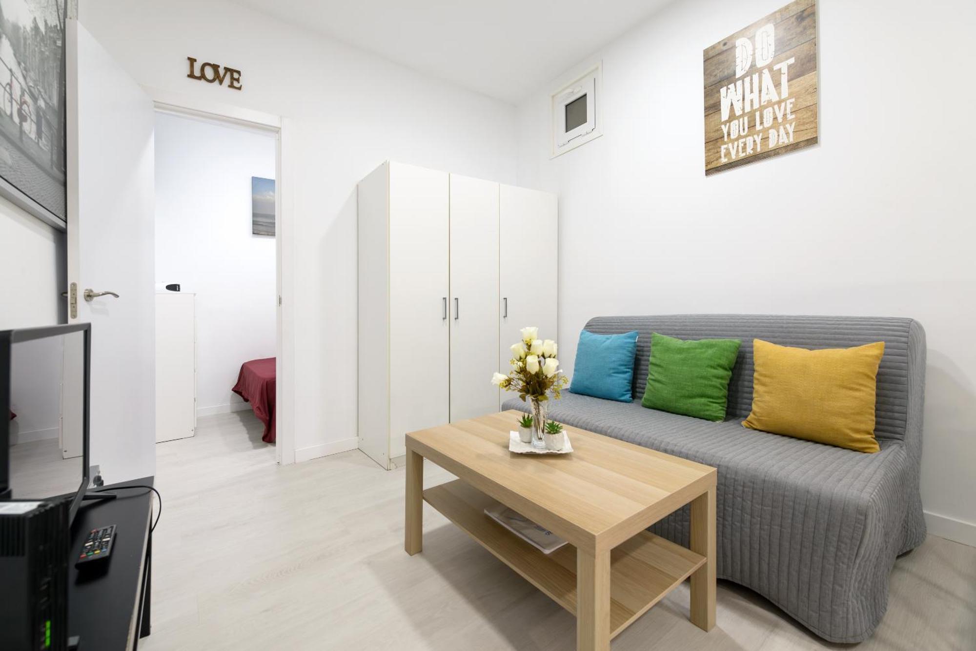 Apartment Piso Nuevo Lavapies, Wifi, Smart Tv