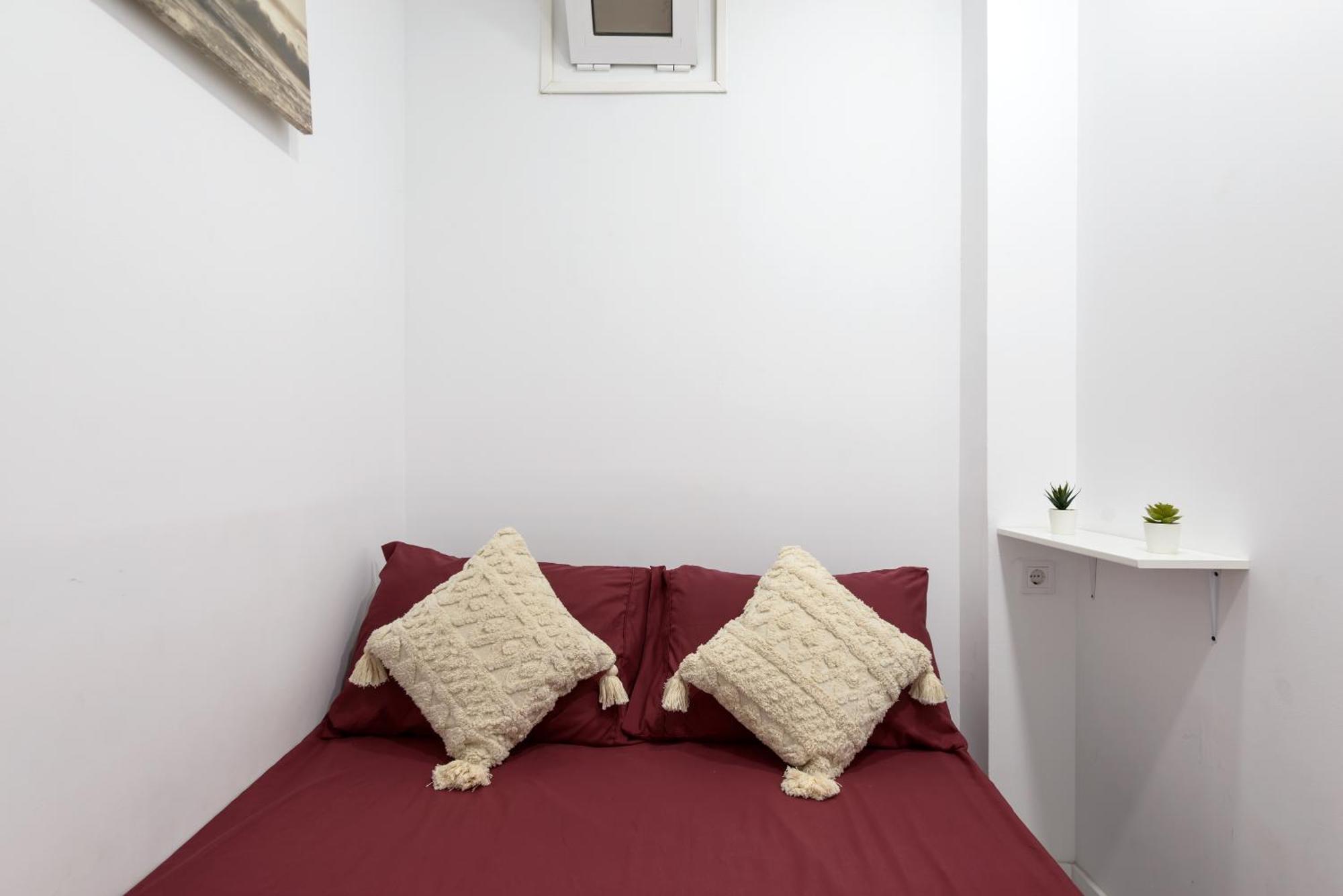 Apartment Piso Nuevo Lavapies, Wifi, Smart Tv