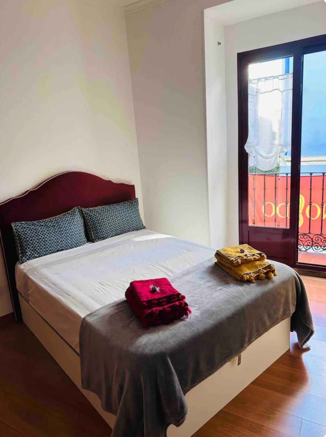 Homestay Privada Con Balcones, Centro Madrid, Malasana Madrid