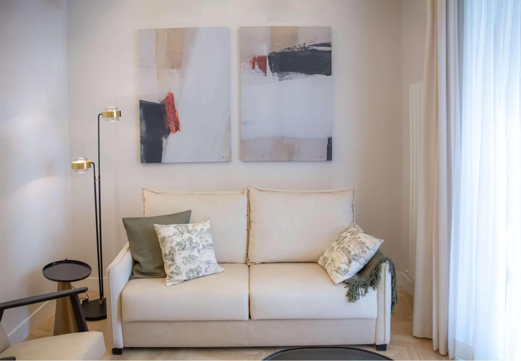 Plaza Espana Vii Calle Isabel La Catolica 2br 2bh Apartment Madrid