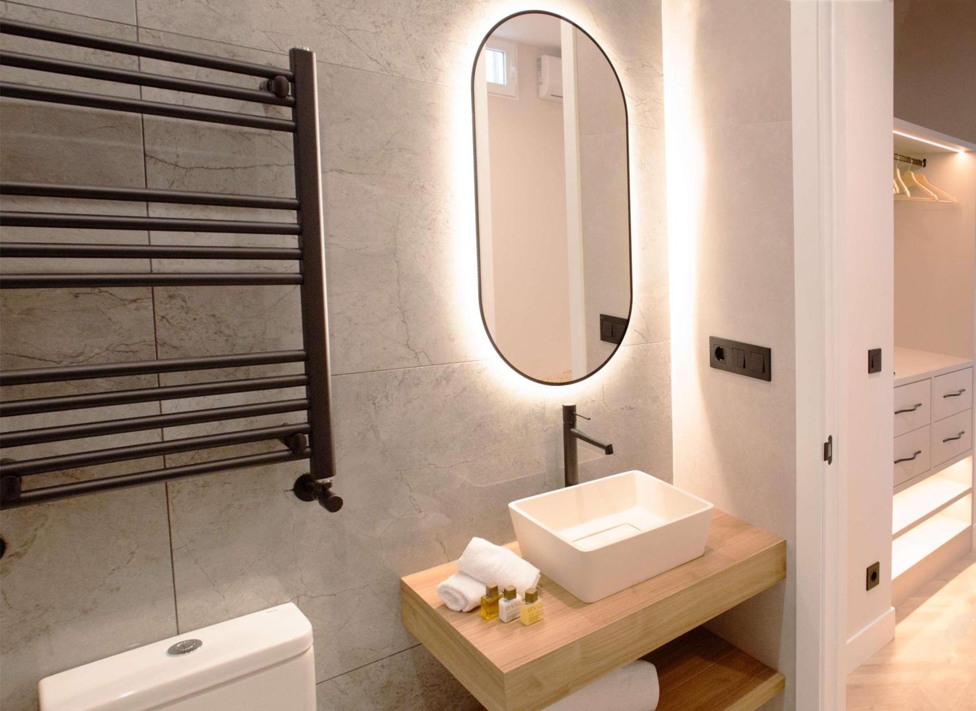 Apartamento Plaza Espana Vii Calle Isabel La Catolica 2br 2bh