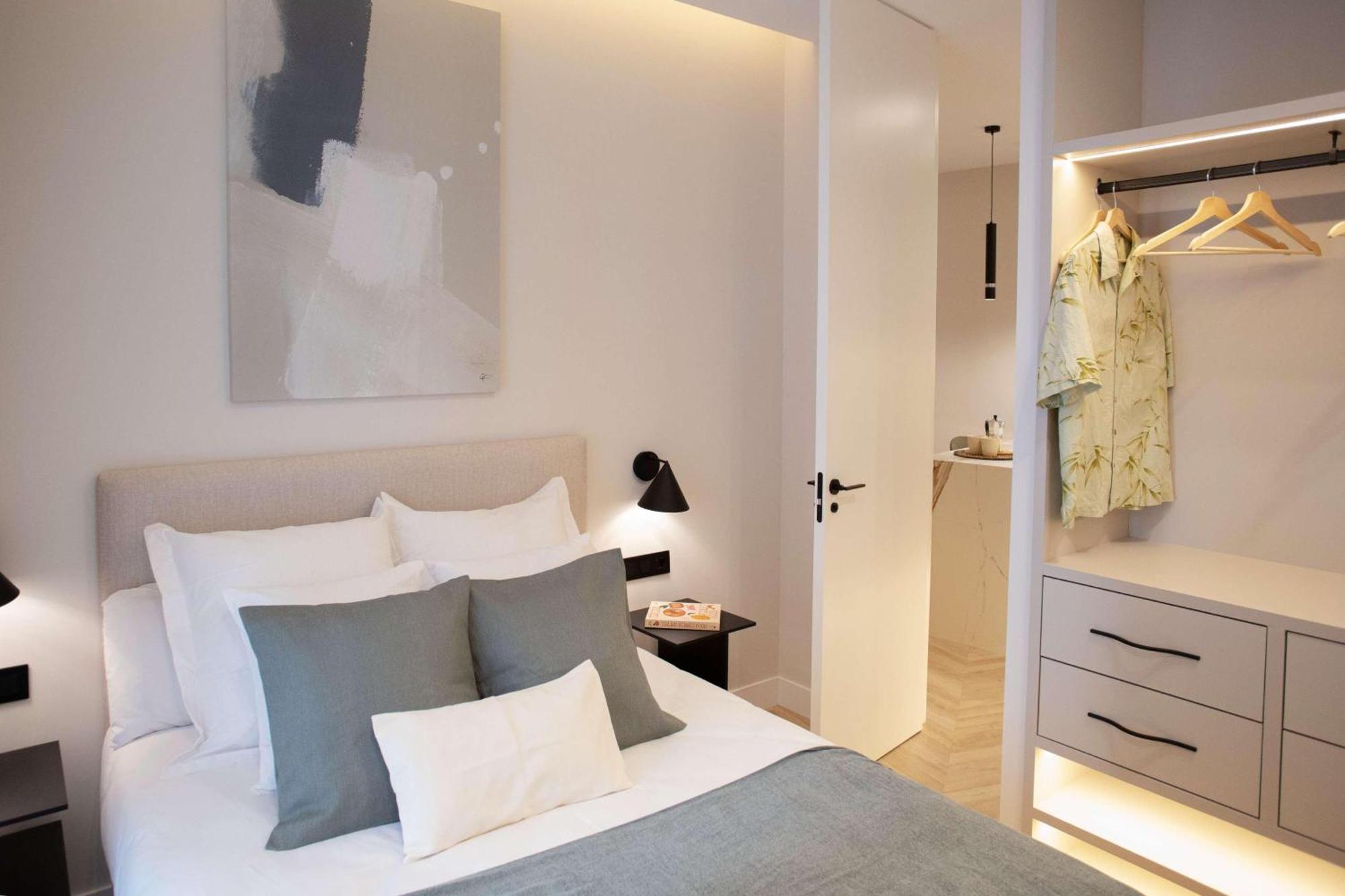 Plaza Espana Vii Calle Isabel La Catolica 2br 2bh *
