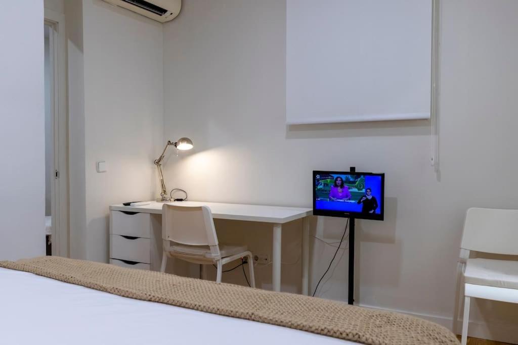 Alberto Aguilera Apartment *