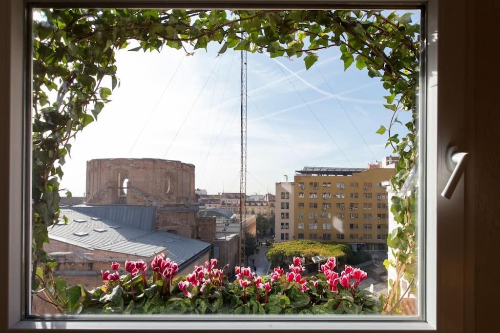 A Garden In The Clouds In The Center Of Town * Madrid