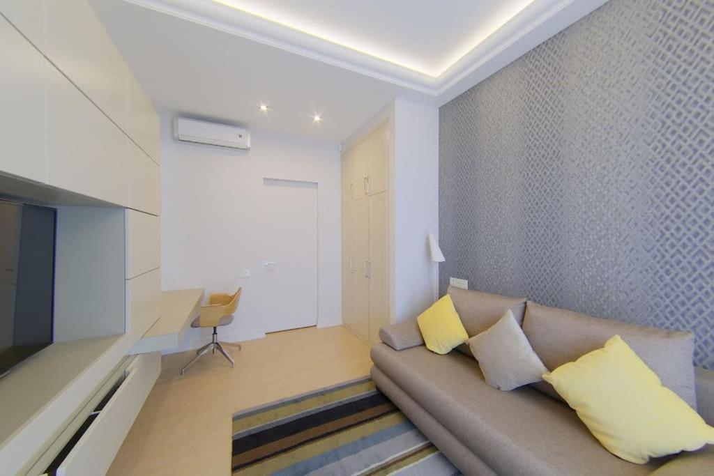 Apartment Modern Stylish Madrid